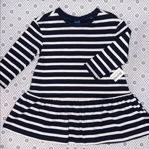 🛍NWT 🛍 CUTE LITTLE GIRLS DRESS SIZE 18-24 MONTH
